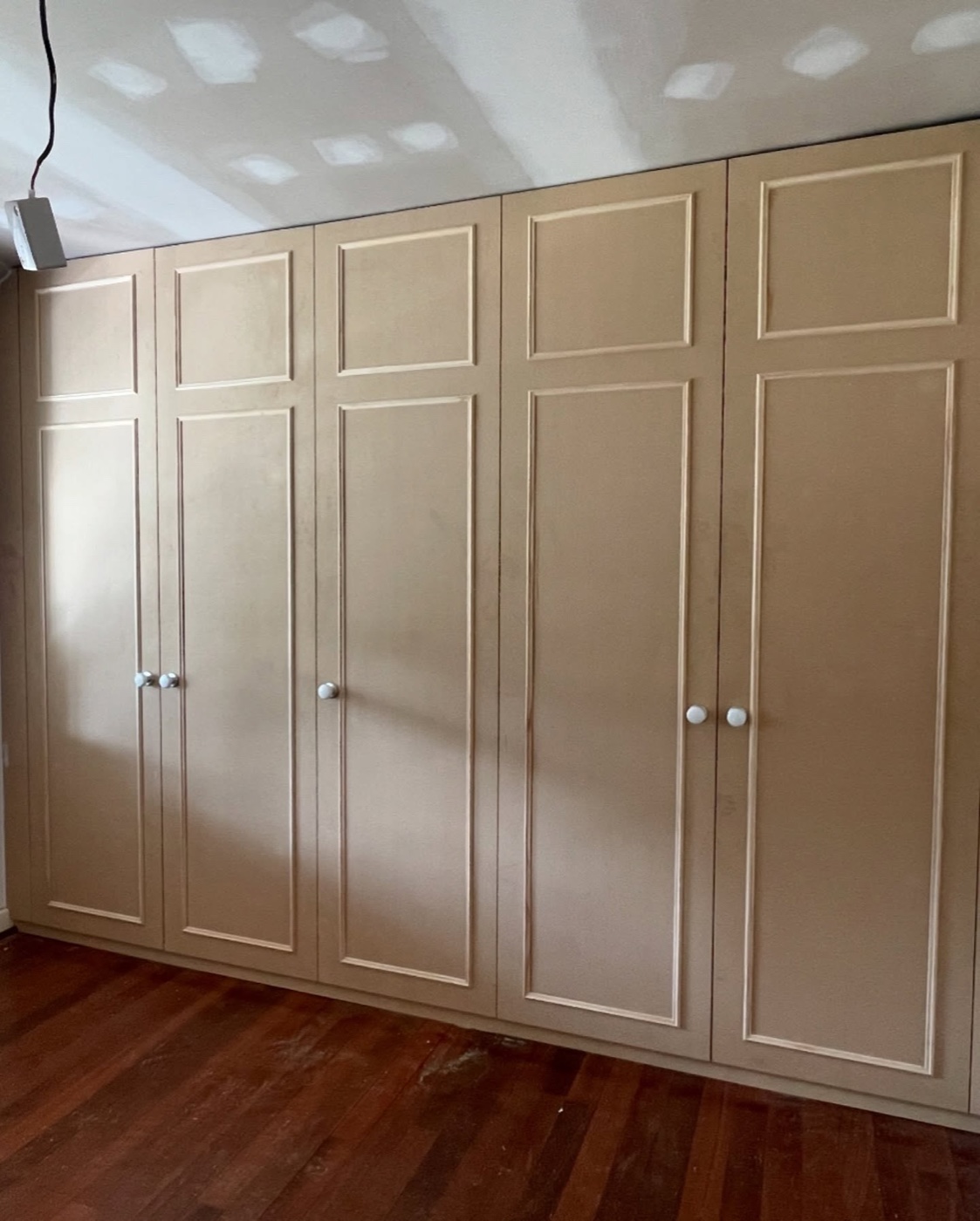 Built-in wardrobe joinery by Westsite Build Co.